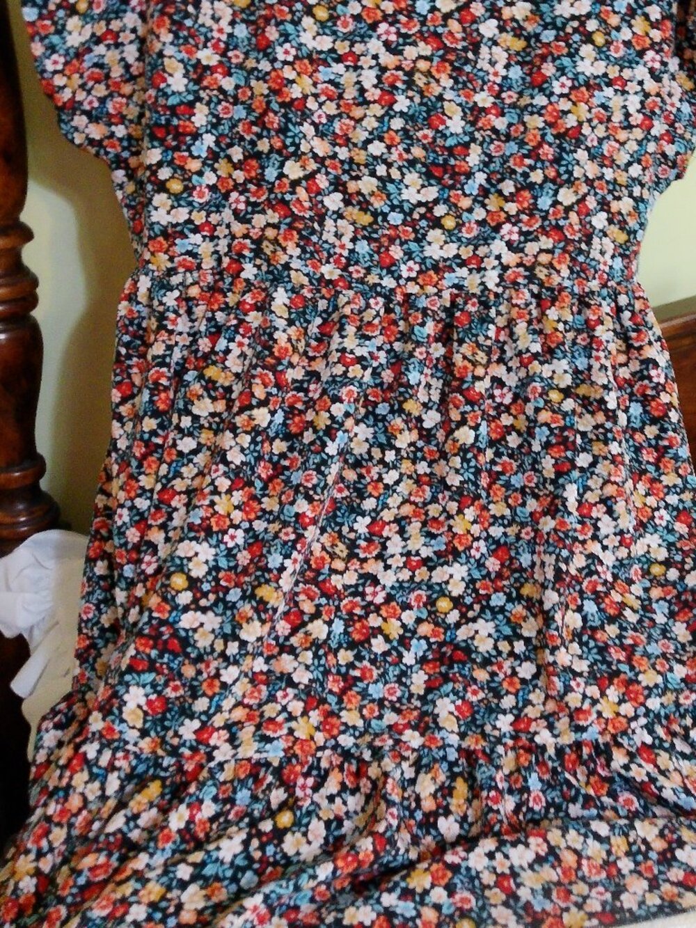 EMERY ROSE DRESS WITH BOTTOM RUFFLE SIZE L GOOD CONDITION - Picture 4 of 7